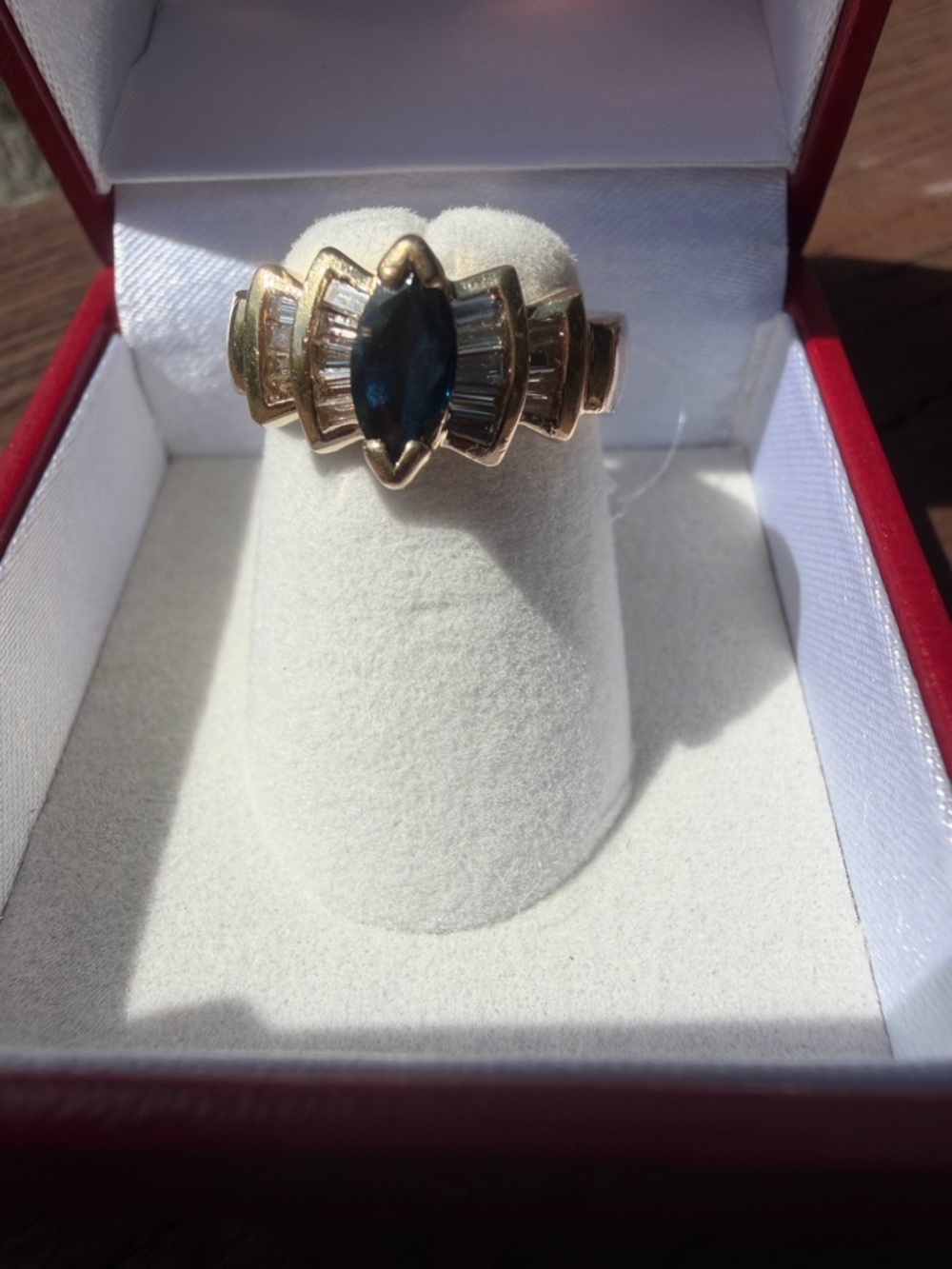 14k BH Marquise Blue Sapphire & baguettes Ring 💍 5.5 Beautiful
